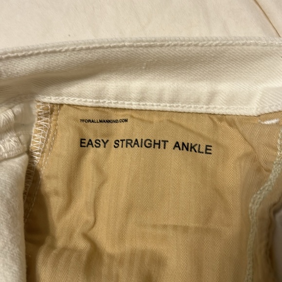 NEW 7 For All Mankind Easy Straight Ankle white crop jeans with embroidery - Picture 13 of 13